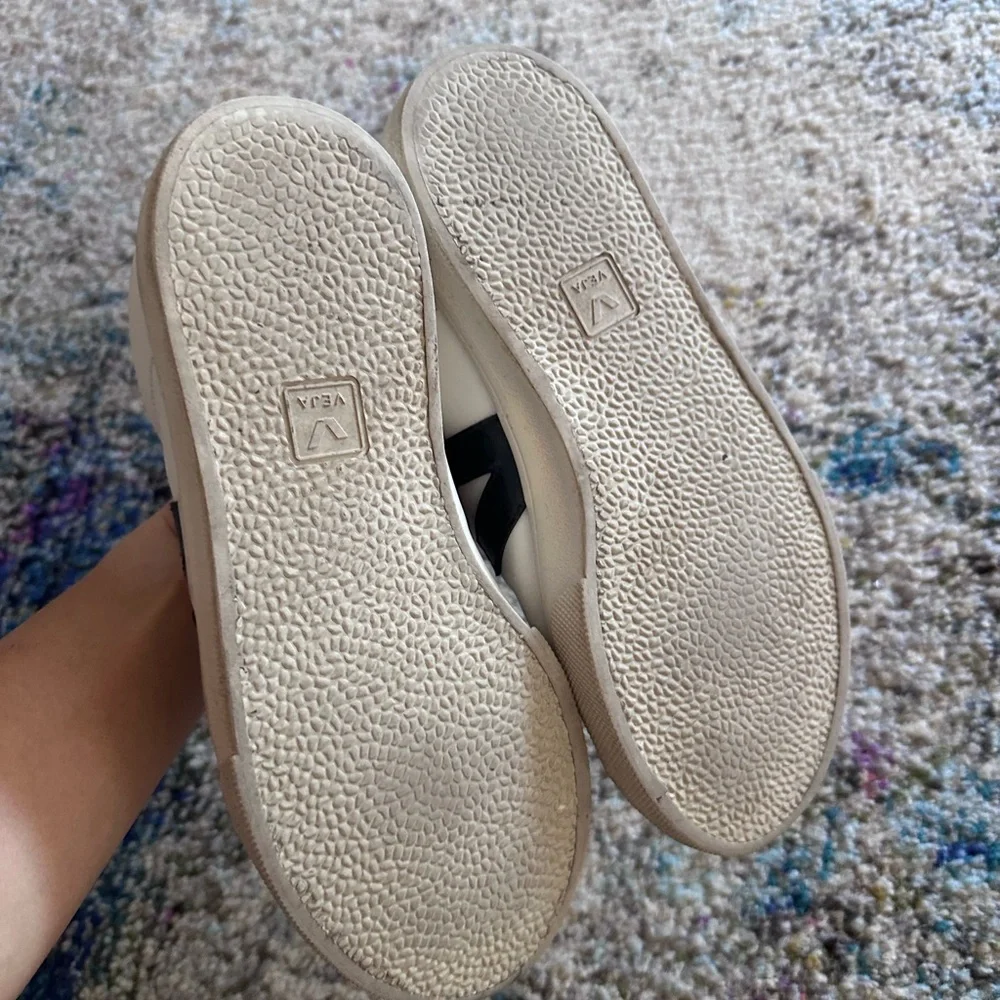 Veja White Sneakers with Black Logo - Picture 6 of 7